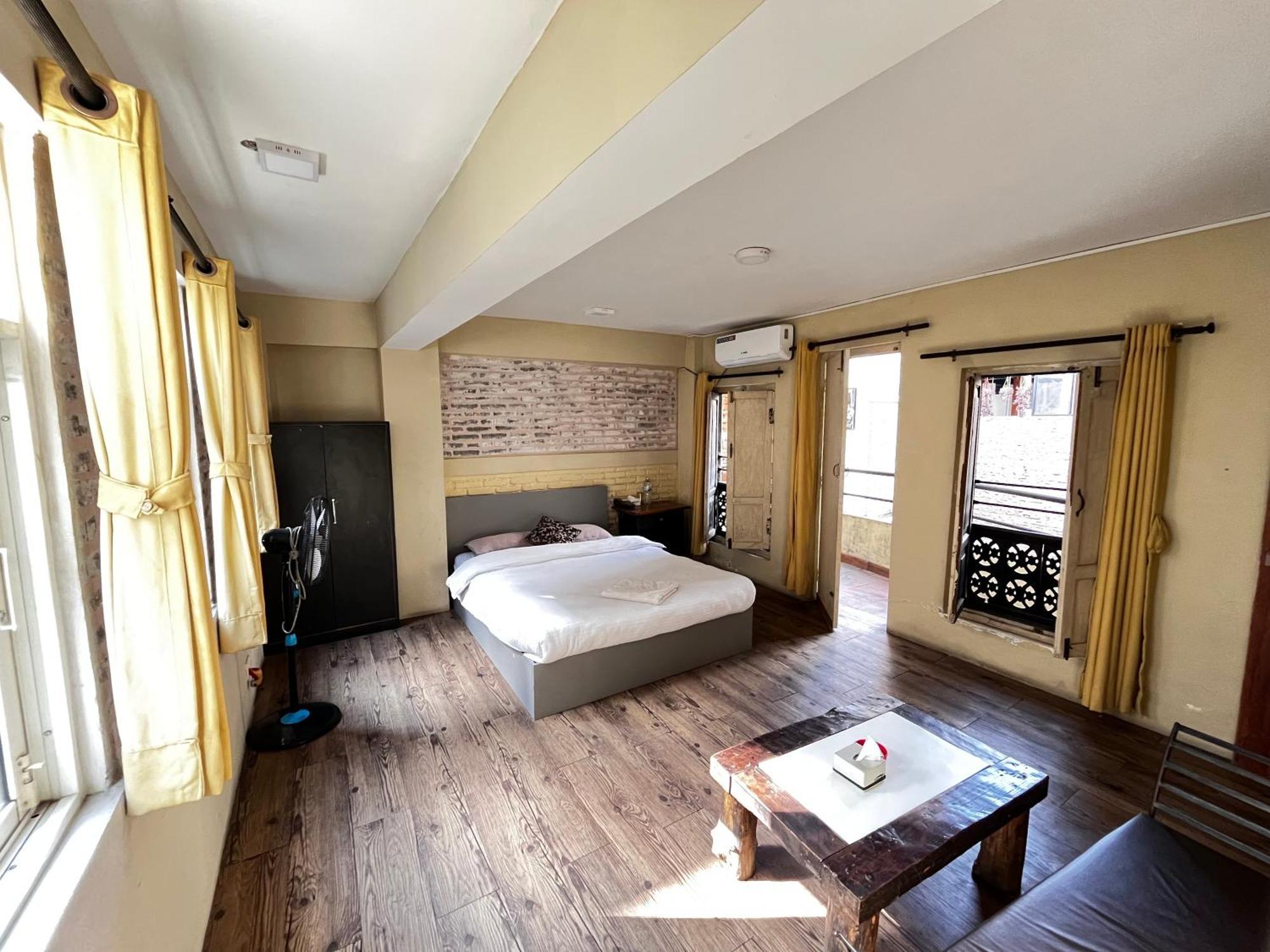 Suryamoon Inn カトマンズ エクステリア 写真